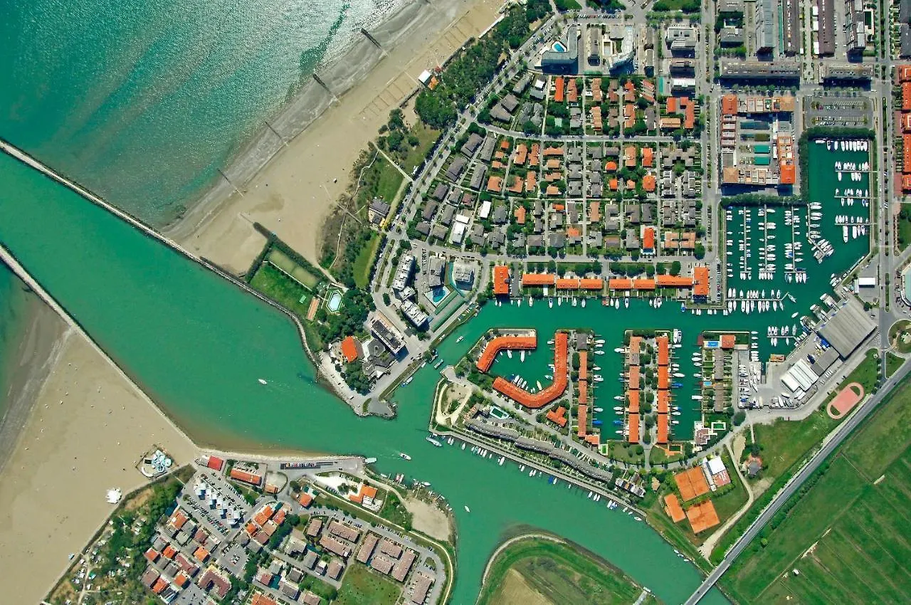 Appartamento Flat By The Sea With Sunny Terrace - Beahost Porto Santa Margherita di Caorle Italia