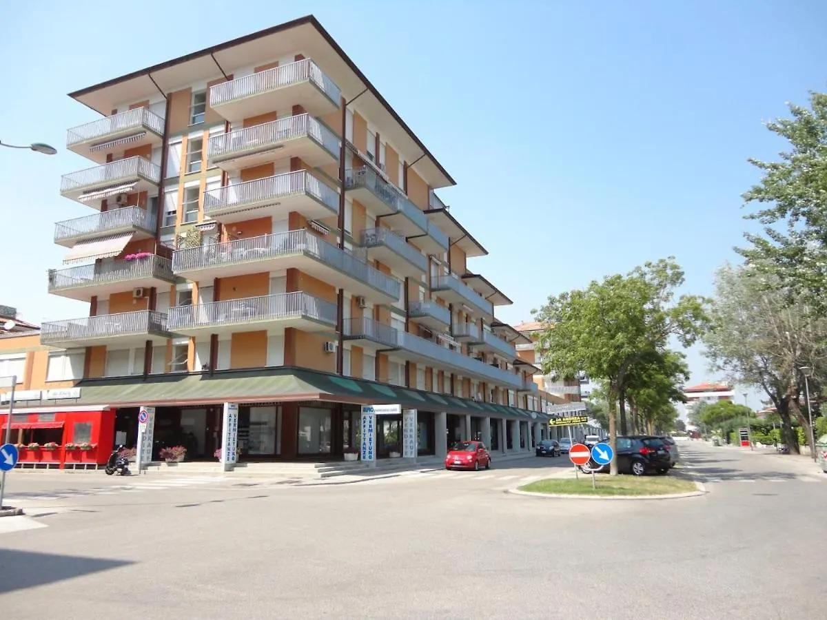 شقة Flat By The Sea With Sunny Terrace - Beahost بورتو سانتا مارغريتا دي كاورل