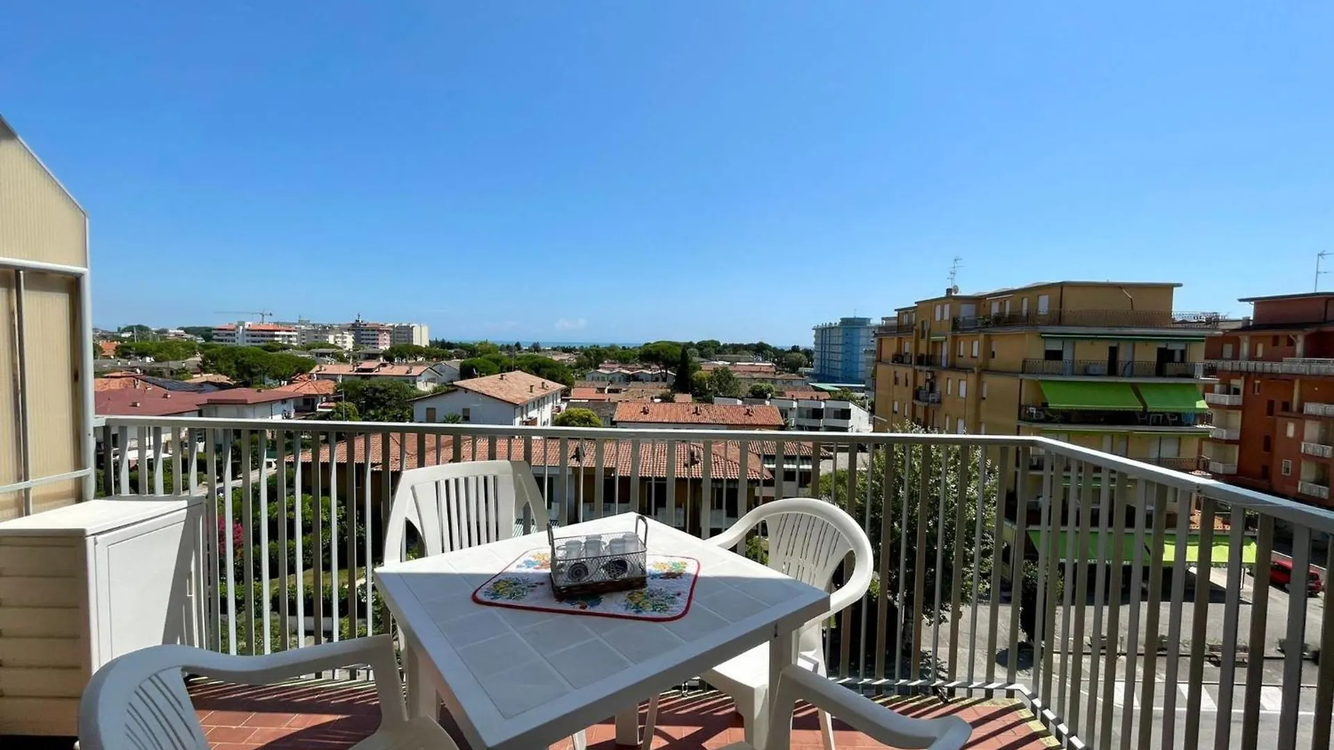 Flat By The Sea With Sunny Terrace - Beahost location